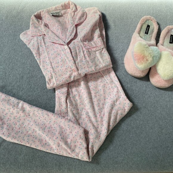 Anthony Richards Size Lg Flannel with Tiny Roses and Kensi Slippers Lg (9) - Picture 1 of 2